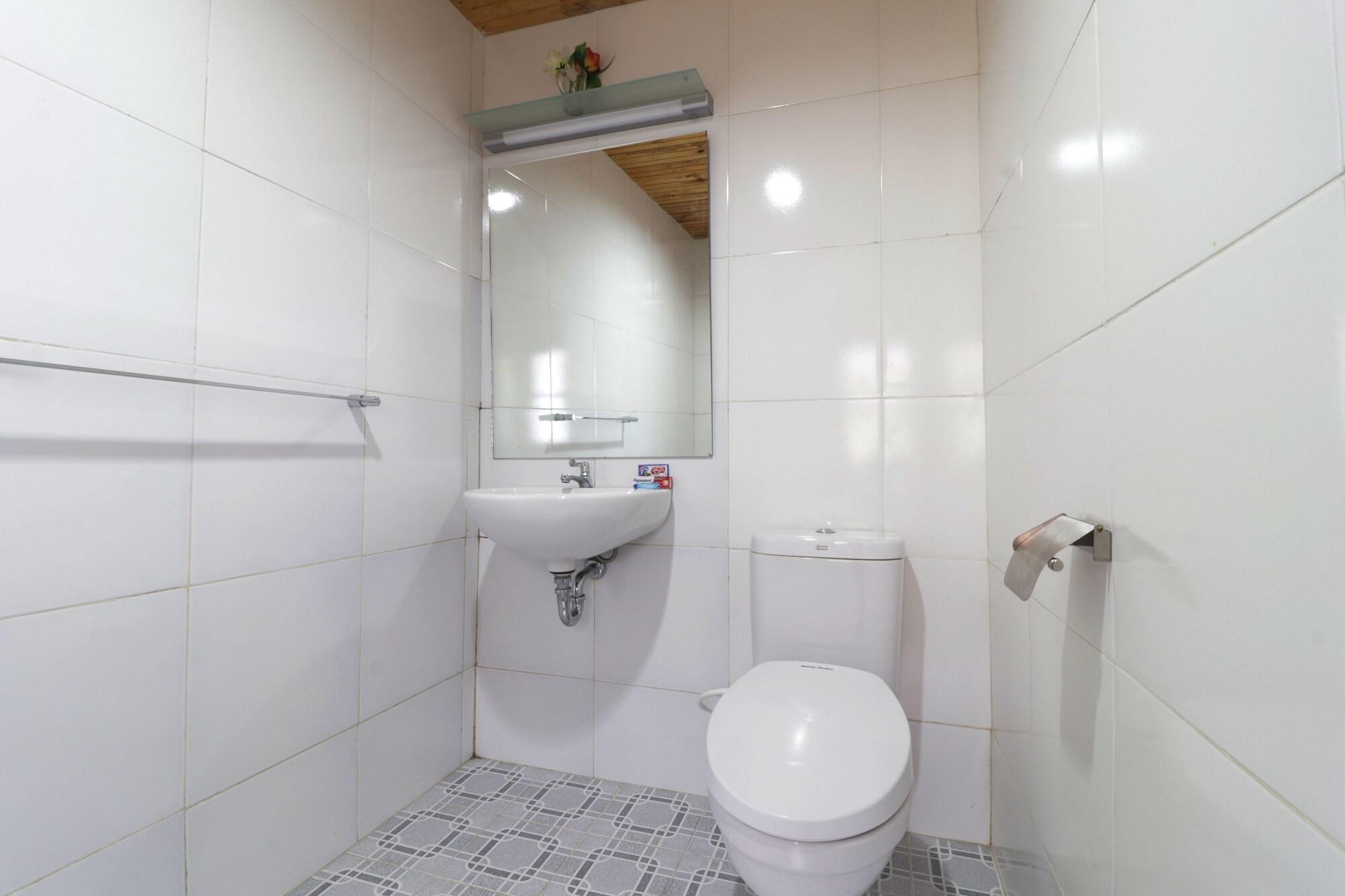 Tuk Tuk Timbul Bungalows מראה חיצוני תמונה