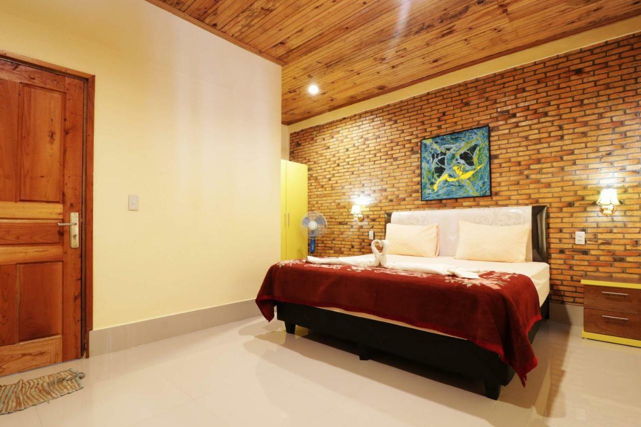 Tuk Tuk Timbul Bungalows חדר תמונה
